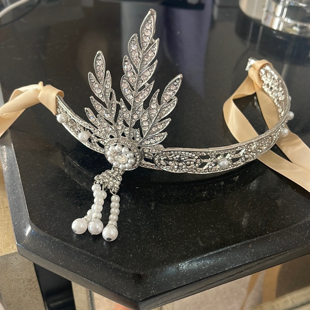 New Flapper, great gatsby pearl and sparkling crown/tiara headpiece